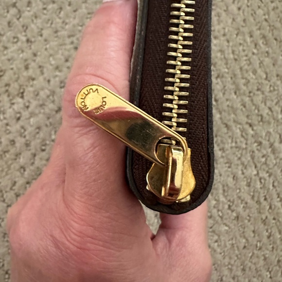 Louis Vuitton compact zippy wallet - Picture 8 of 16